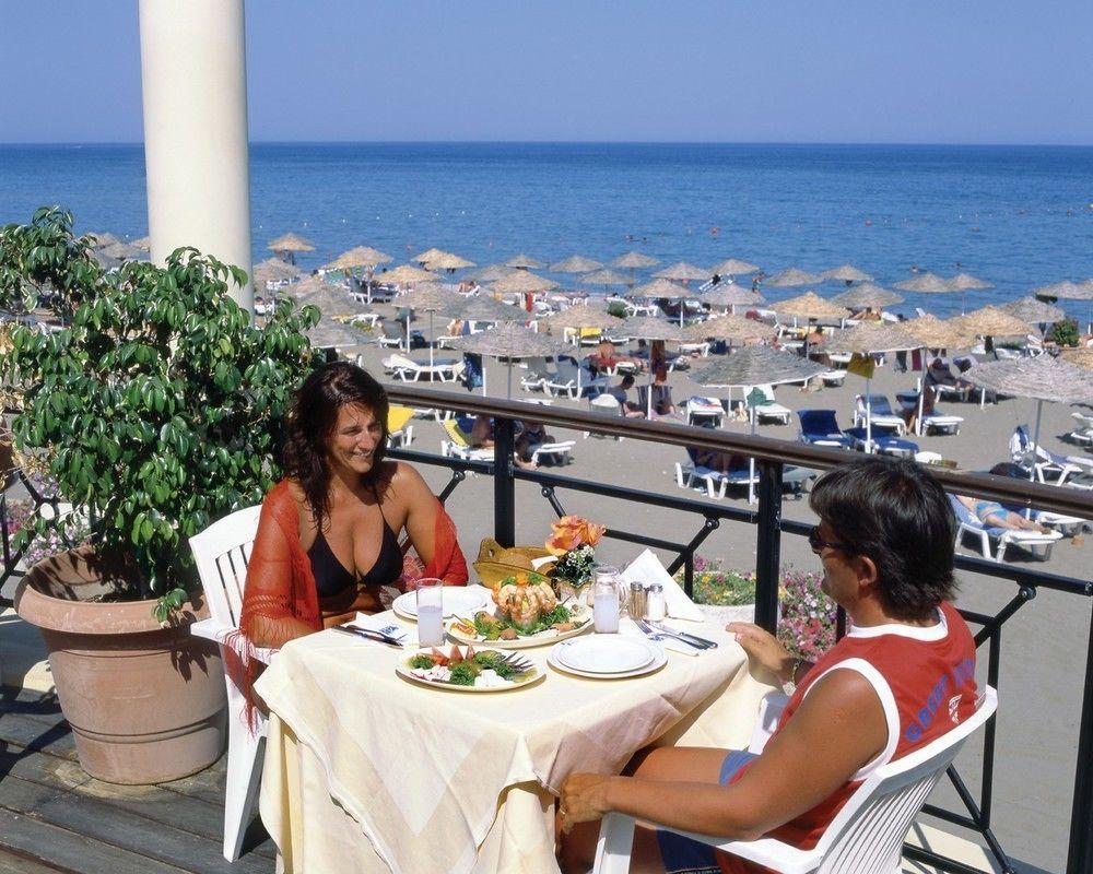 Resort Calypso Beach 4*